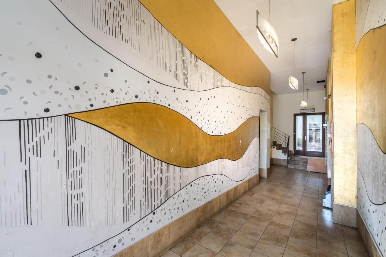 Apartment Panoramic Penthouse With Rooftop Terrace & Parking For 2 Cars Budapest