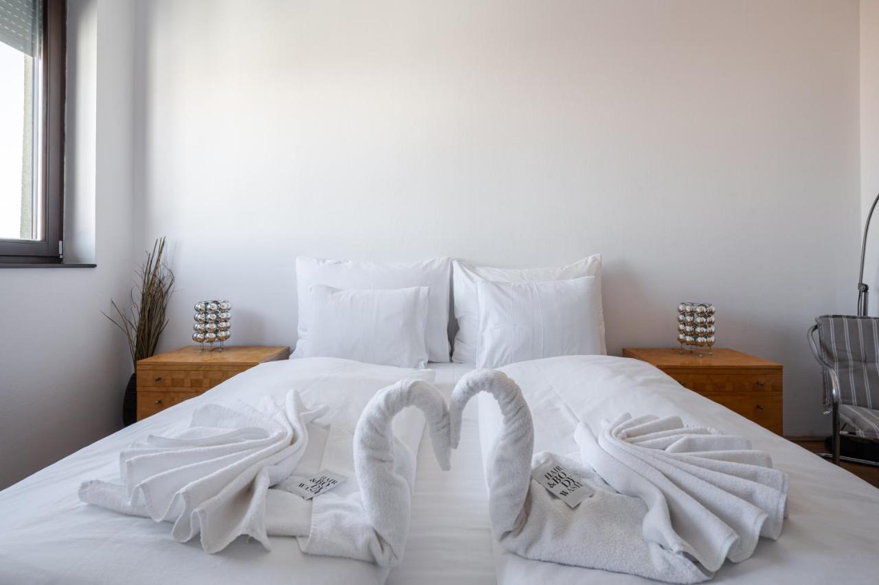 Panoramic Penthouse With Rooftop Terrace & Parking For 2 Cars Apartment Budapest